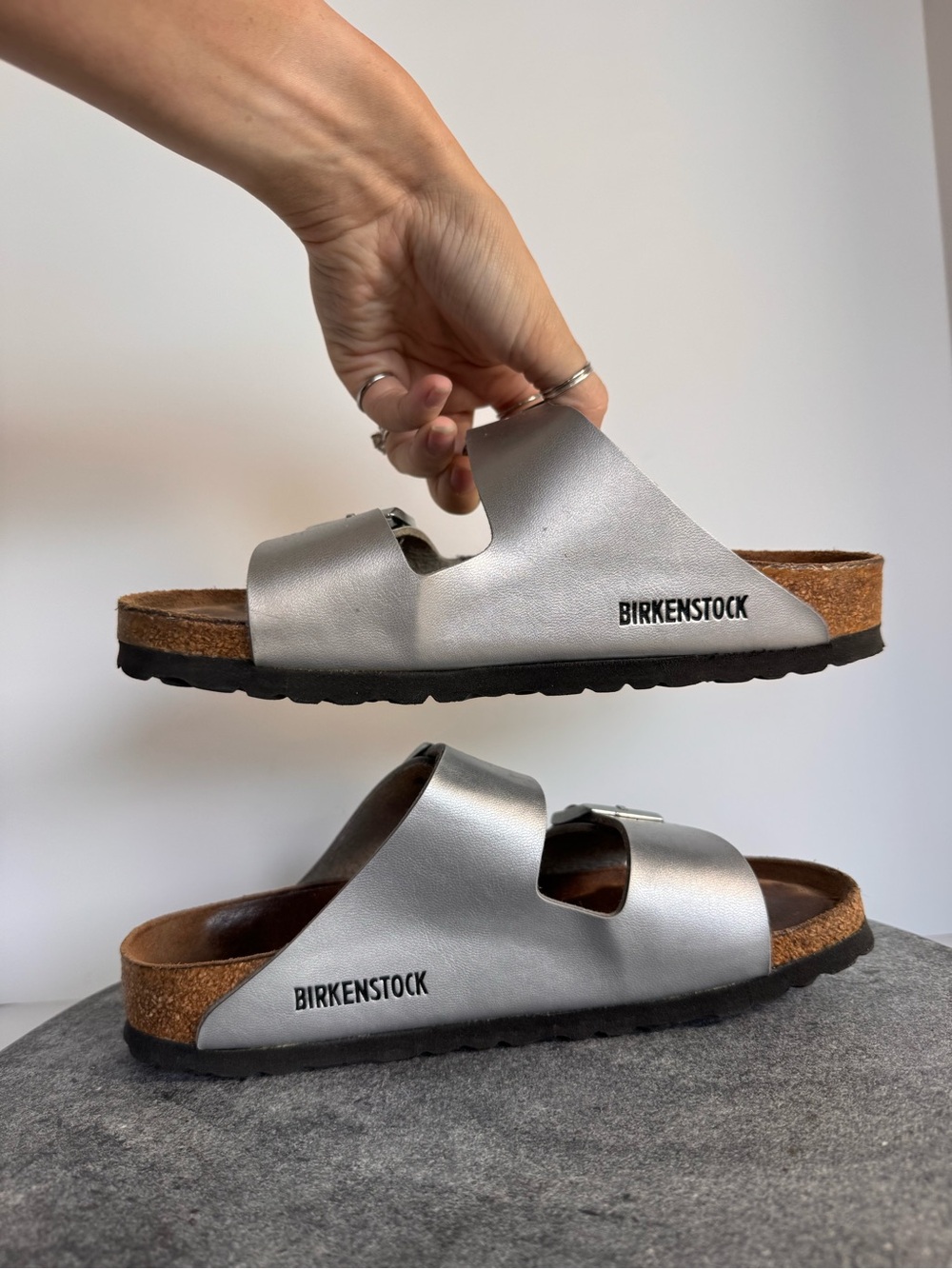 Birkenstock Silver Leather Arizona Buckle Sandals 37 N Metallic - Picture 9 of 15
